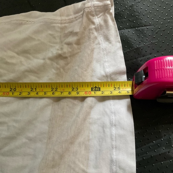 “LULULEMON” Beige and White Short Sleeve T Shirt. - Picture 8 of 11